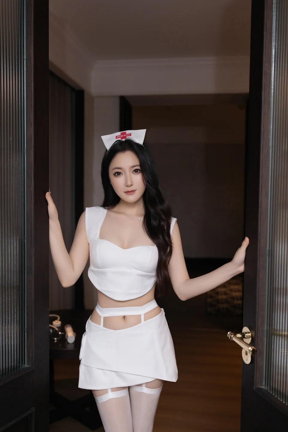 鱼子酱Fish - 白色护士 [120P-3.2GB] tg@simisebaisi 【丝足阁】027.webp